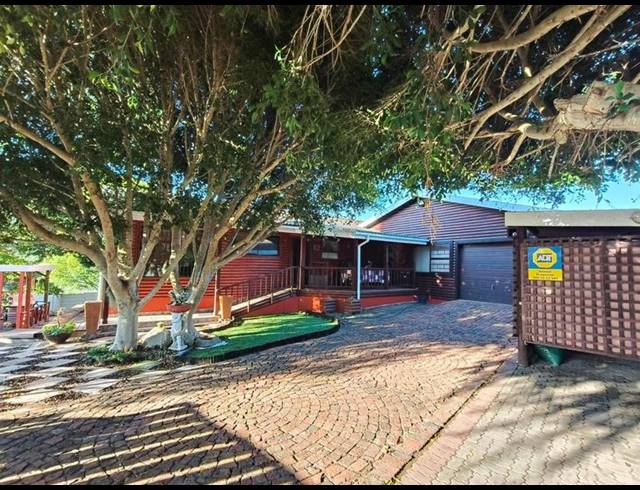 3 BEDROOM HOUSE FOR SALE IN FRAAIUITSIG
